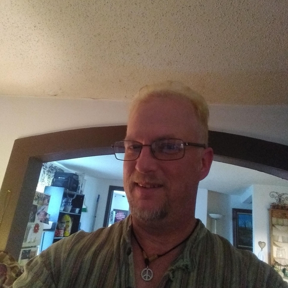 Meet your Posher, Andrew - Picture 1 of 1